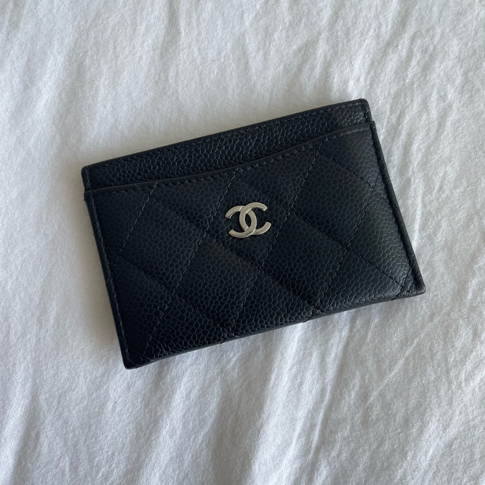 CHANEL Caviar Card Holder